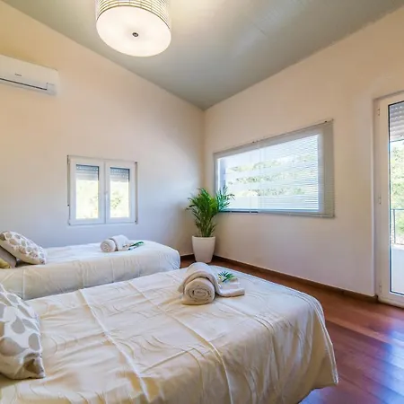 Ideal Mallorca - Caselles Petit *